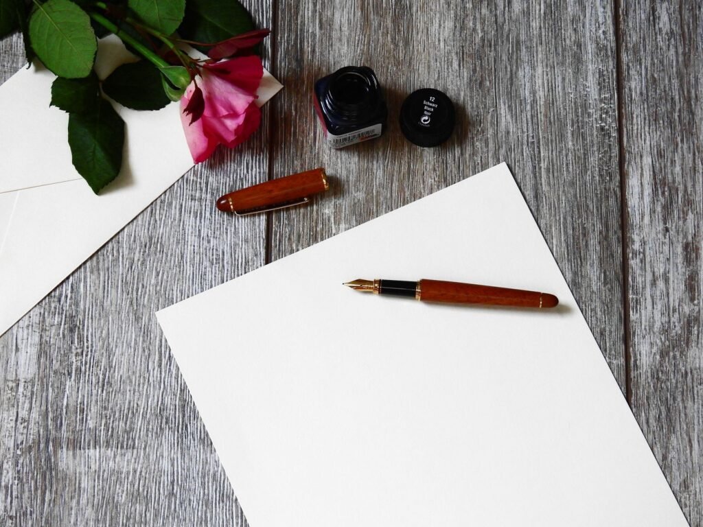 Lettre manuscrite en cours d'ecriture